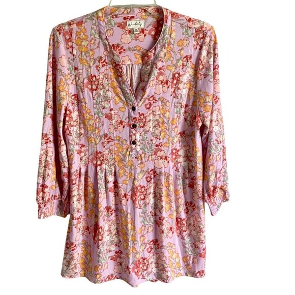 Wonderly Soft Floral Women's Top Size Medium New - Picture 1 of 9